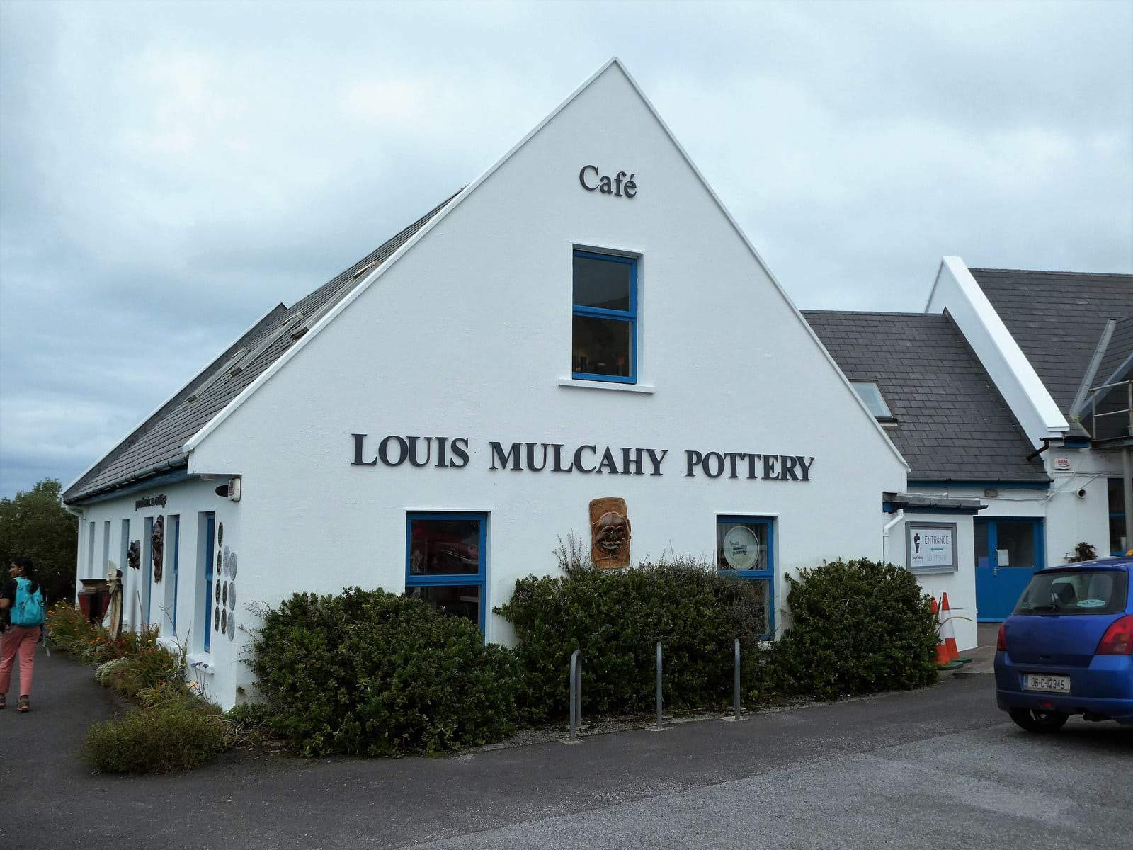 Louis Mulcahy Pottery