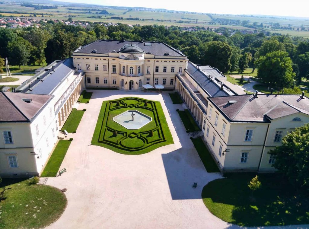 karolyi chateau