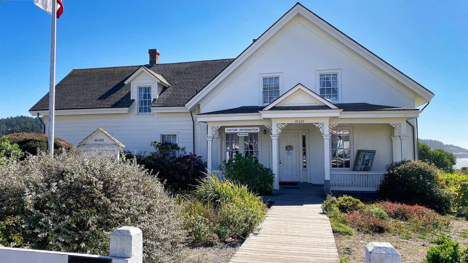 mendocino welcome center